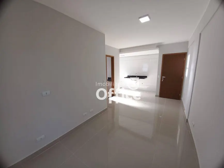 Foto 3 de Apartamento com 1 quarto para alugar, 50m2 em Cidade Universitária, Anapolis - GO