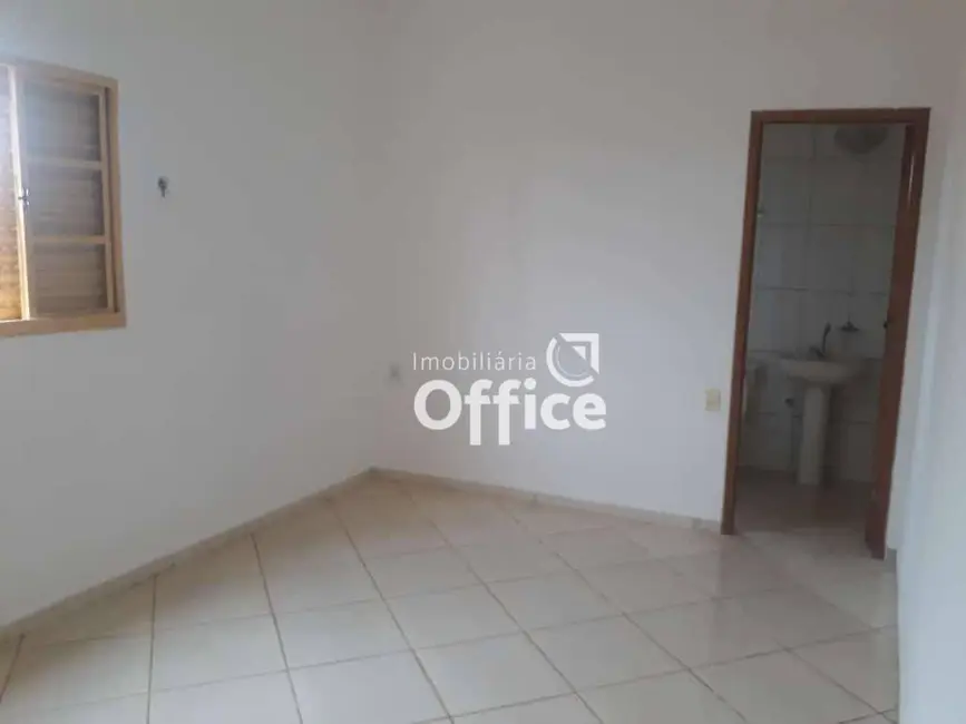 Casa com 3 quartos à venda, 300m2 em Residencial Morumbi, Anapolis - GO - imagem 8 Foto 8 de Casa com 3 quartos à venda, 300m2 em Residencial Morumbi, Anapolis - GO