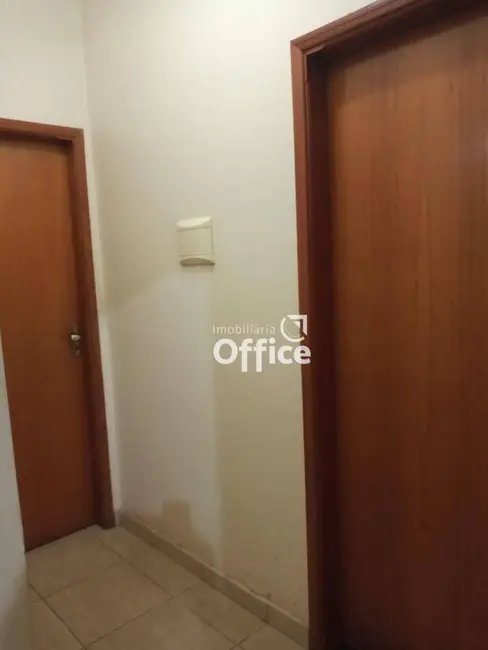 Casa com 2 quartos à venda, 175m2 em Setor Central, Anapolis - GO - imagem 7 Foto 7 de Casa com 2 quartos à venda, 175m2 em Setor Central, Anapolis - GO
