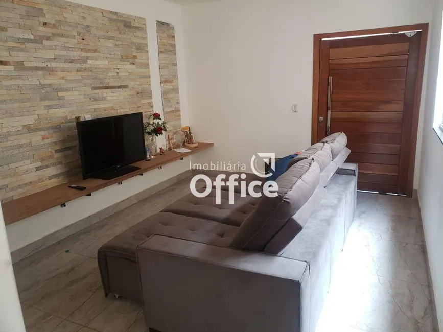 Casa com 3 quartos à venda, 300m2 em Jardim Eldorado, Anapolis - GO - imagem 6 Foto 6 de Casa com 3 quartos à venda, 300m2 em Jardim Eldorado, Anapolis - GO