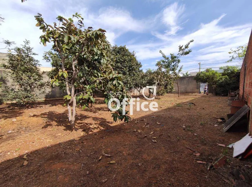 Foto 1 de Terreno / Lote à venda, 417m2 em Anápolis City, Anapolis - GO