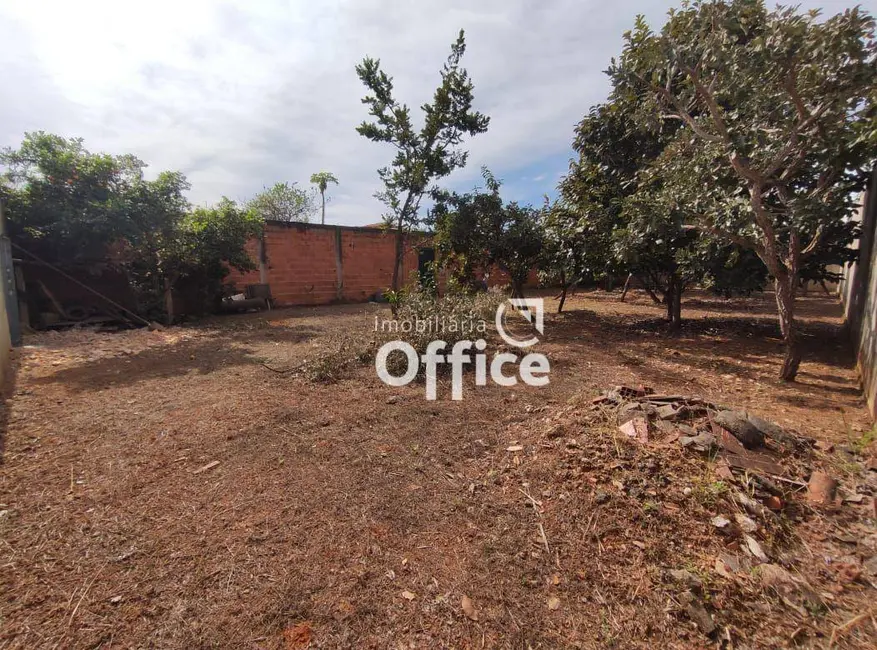 Foto 3 de Terreno / Lote à venda, 417m2 em Anápolis City, Anapolis - GO