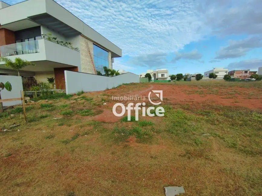 Foto 4 de Terreno / Lote à venda, 432m2 em Anapolis - GO