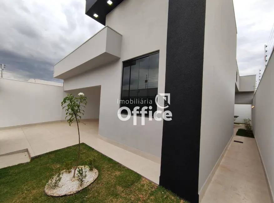 Foto 2 de Casa com 3 quartos à venda, 200m2 em Loteamento Residencial Verona, Anapolis - GO