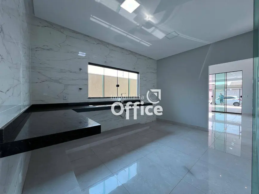 Foto 1 de Casa com 3 quartos à venda, 200m2 em Loteamento Residencial Verona, Anapolis - GO