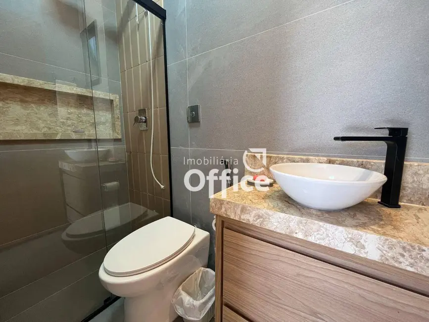 Foto 3 de Casa de Condomínio com 3 quartos à venda, 502m2 em Condomínio Residencial Grand Trianon, Anapolis - GO