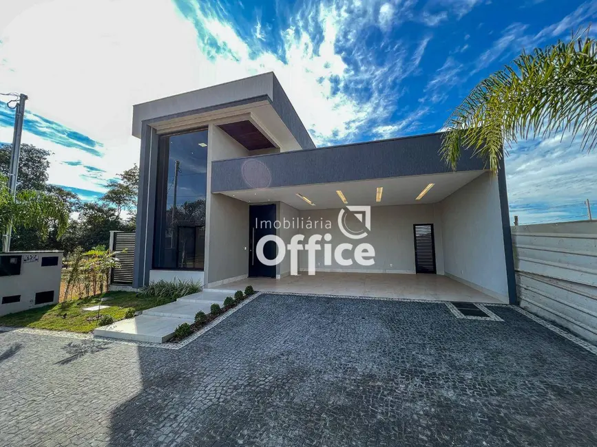 Foto 2 de Casa de Condomínio com 3 quartos à venda, 360m2 em Anapolis - GO