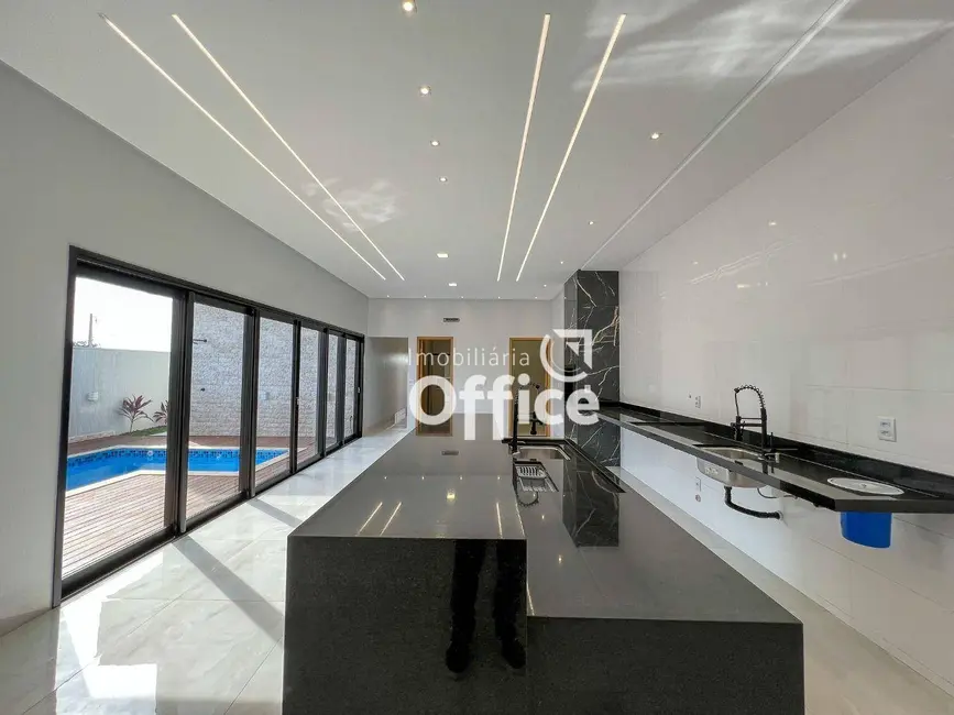 Foto 7 de Casa de Condomínio com 3 quartos à venda, 360m2 em Anapolis - GO