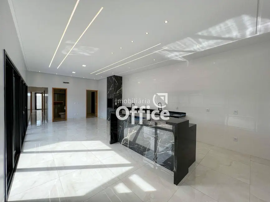 Foto 6 de Casa de Condomínio com 3 quartos à venda, 360m2 em Anapolis - GO