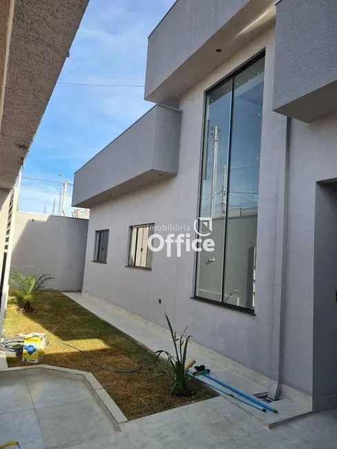 Foto 3 de Casa com 3 quartos à venda, 200m2 em Residencial Cerejeiras, Anapolis - GO