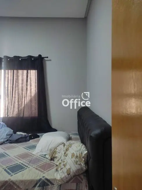 Casa com 3 quartos à venda, 160m2 em Setor Scala II, Anapolis - GO - imagem 7 Foto 7 de Casa com 3 quartos à venda, 160m2 em Setor Scala II, Anapolis - GO