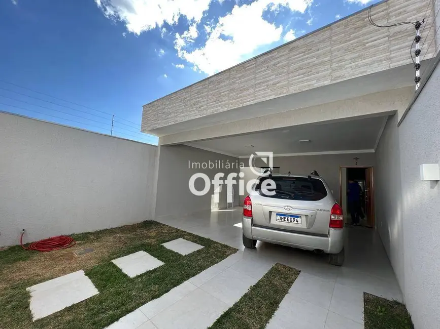 Foto 1 de Casa com 2 quartos à venda, 180m2 em São João, Anapolis - GO