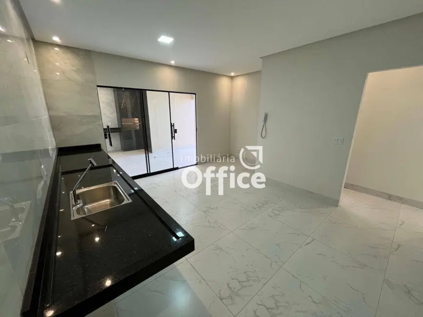 Foto 9 de Casa com 3 quartos à venda, 200m2 em Jardim Itália, Anapolis - GO