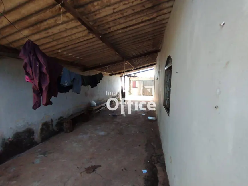 Foto 3 de Casa com 3 quartos à venda, 300m2 em Recanto do Sol, Anapolis - GO