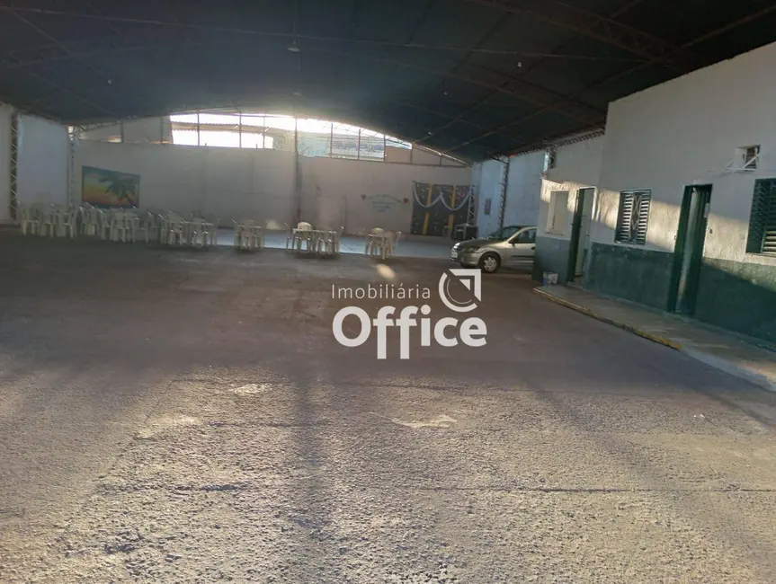 Armazém / Galpão à venda, 990m2 em Vila Jaiara, Anapolis - GO - imagem 5 Foto 5 de Armazém / Galpão à venda, 990m2 em Vila Jaiara, Anapolis - GO
