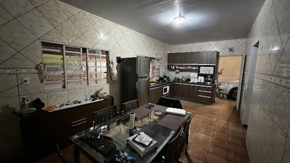 Casa com 3 quartos à venda, 250m2 em Jardim Arco Verde, Anapolis - GO - imagem 7 Foto 7 de Casa com 3 quartos à venda, 250m2 em Jardim Arco Verde, Anapolis - GO