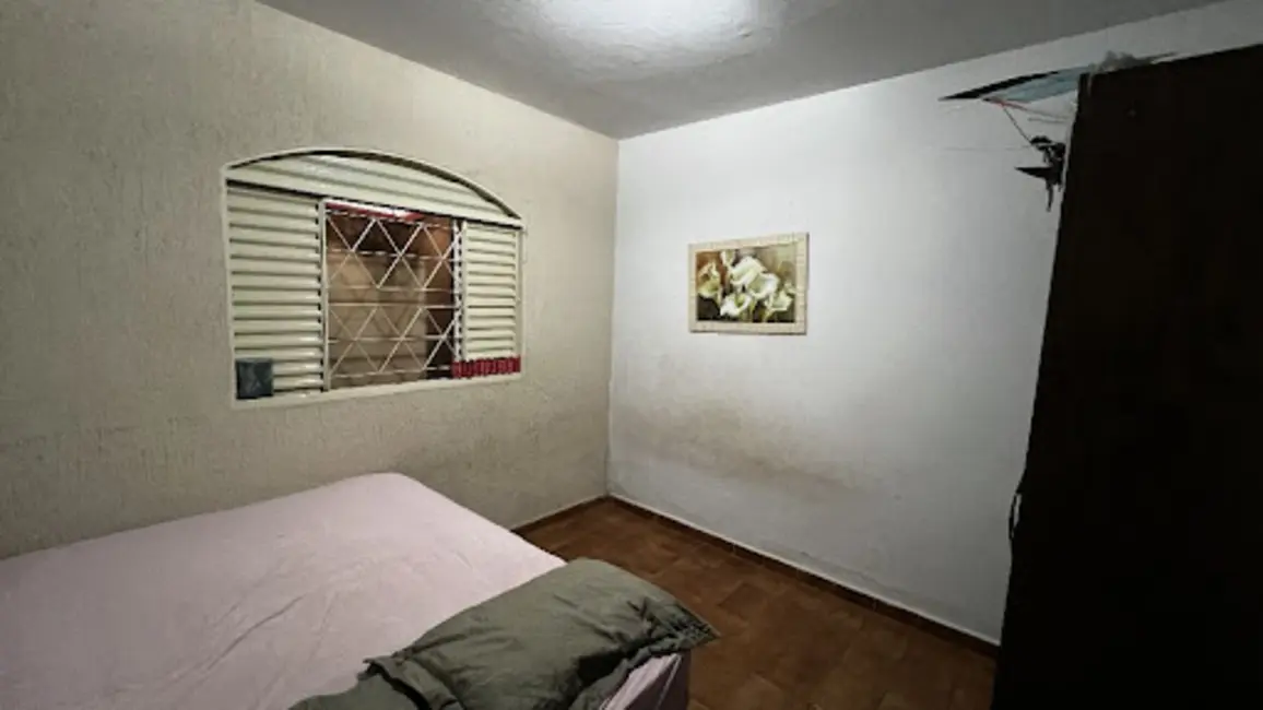 Casa com 3 quartos à venda, 250m2 em Jardim Arco Verde, Anapolis - GO - imagem 5 Foto 5 de Casa com 3 quartos à venda, 250m2 em Jardim Arco Verde, Anapolis - GO