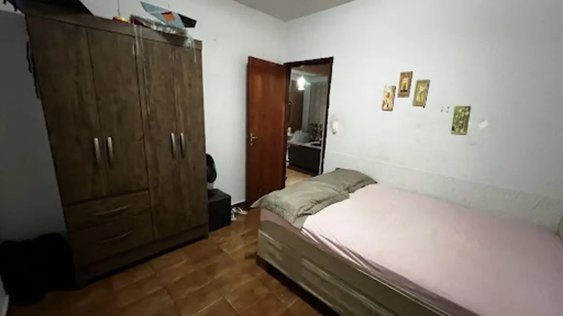 Casa com 3 quartos à venda, 250m2 em Jardim Arco Verde, Anapolis - GO - imagem 4 Foto 4 de Casa com 3 quartos à venda, 250m2 em Jardim Arco Verde, Anapolis - GO