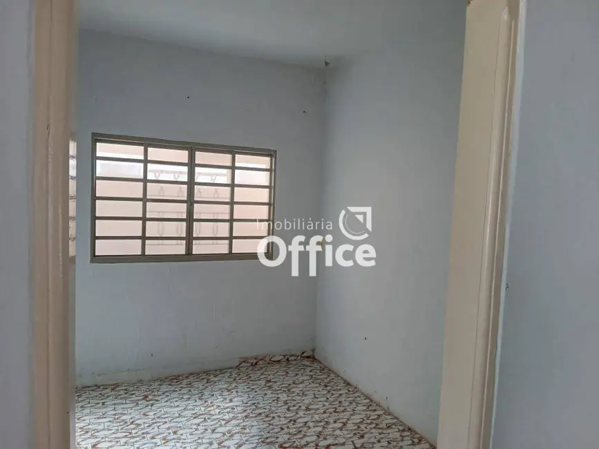 Casa com 3 quartos à venda, 360m2 em Maracanã, Anapolis - GO - imagem 8 Foto 8 de Casa com 3 quartos à venda, 360m2 em Maracanã, Anapolis - GO