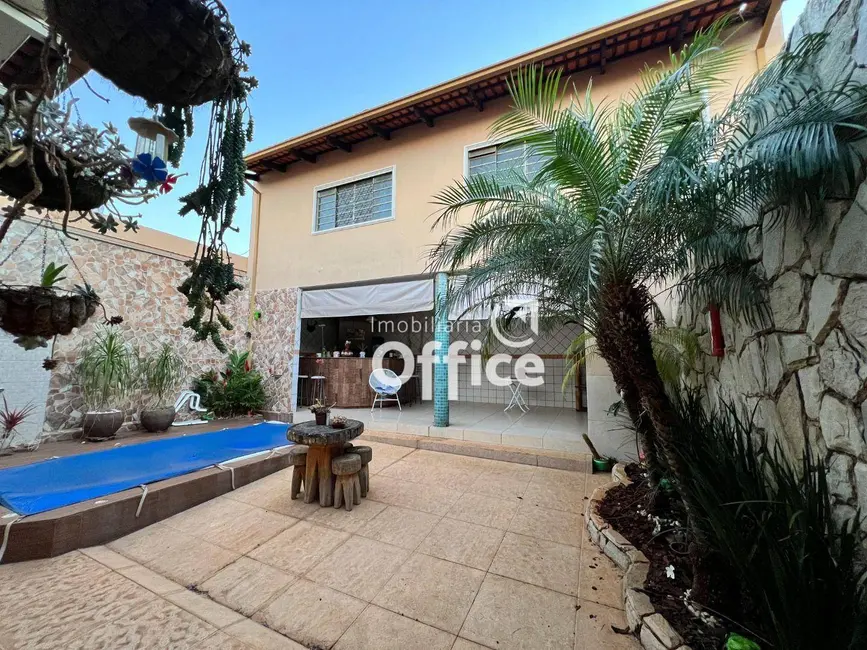 Foto 7 de Casa com 2 quartos à venda, 300m2 em Jardim Ana Paula, Anapolis - GO