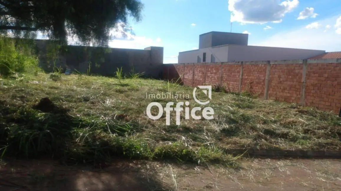 Foto 2 de Terreno / Lote à venda, 320m2 em Residencial Valência, Anapolis - GO