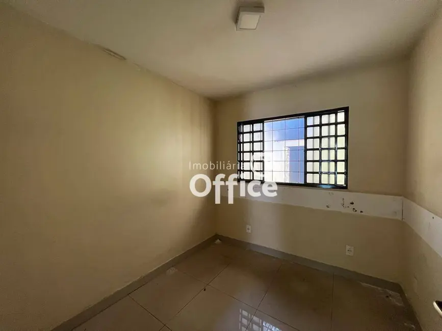 Foto 4 de Sala Comercial para alugar, 380m2 em Jundiaí, Anapolis - GO