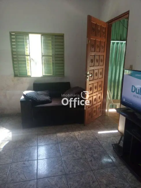 Casa com 2 quartos à venda, 300m2 em Setor Residencial Pedro Ludovico, Anapolis - GO - imagem 5 Foto 5 de Casa com 2 quartos à venda, 300m2 em Setor Residencial Pedro Ludovico, Anapolis - GO