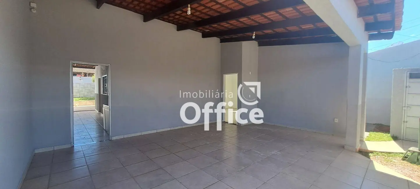 Foto 2 de Casa com 4 quartos à venda, 300m2 em Residencial Araguaia, Anapolis - GO
