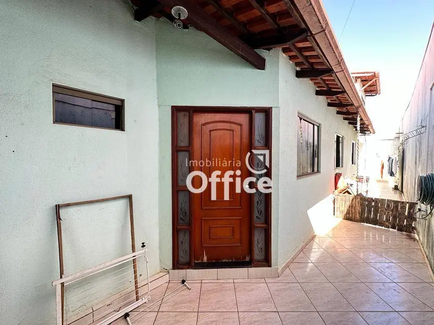 Foto 1 de Casa com 4 quartos à venda, 240m2 em Vila Formosa, Anapolis - GO