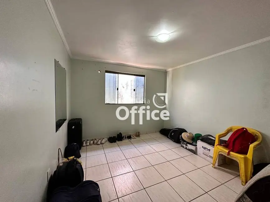 Foto 8 de Casa com 4 quartos à venda, 240m2 em Vila Formosa, Anapolis - GO