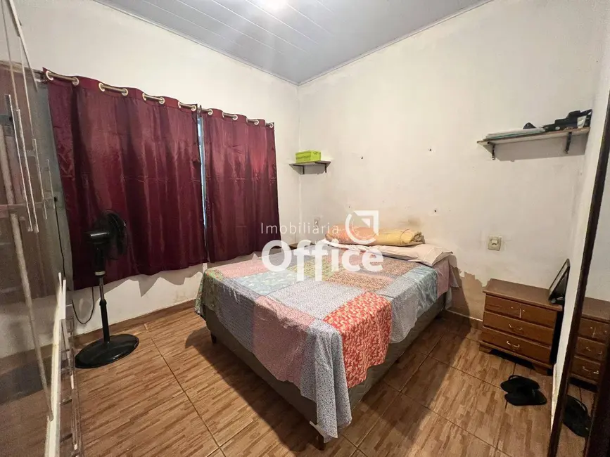 Casa com 4 quartos à venda, 255m2 em Jardim Itália, Anapolis - GO - imagem 4 Foto 4 de Casa com 4 quartos à venda, 255m2 em Jardim Itália, Anapolis - GO