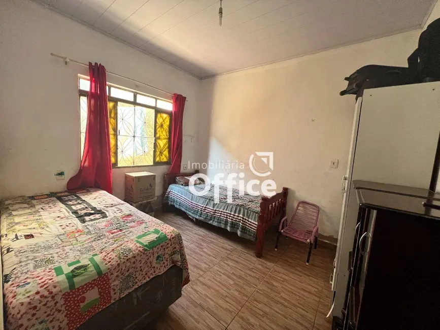 Casa com 4 quartos à venda, 255m2 em Jardim Itália, Anapolis - GO - imagem 8 Foto 8 de Casa com 4 quartos à venda, 255m2 em Jardim Itália, Anapolis - GO