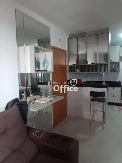Foto 2 de Apartamento com 3 quartos à venda, 80m2 em Chácaras Colorado, Anapolis - GO