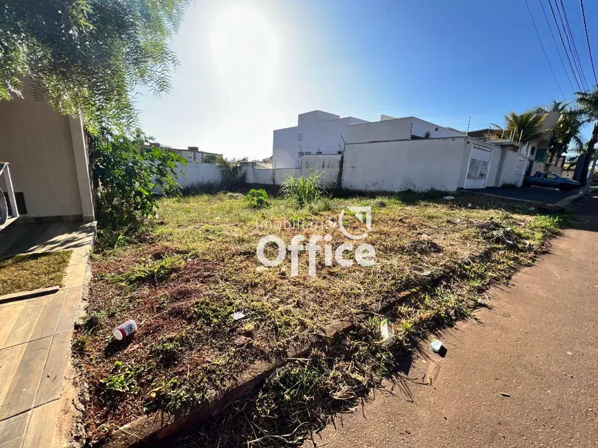 Foto 4 de Terreno / Lote à venda, 450m2 em Anápolis City, Anapolis - GO