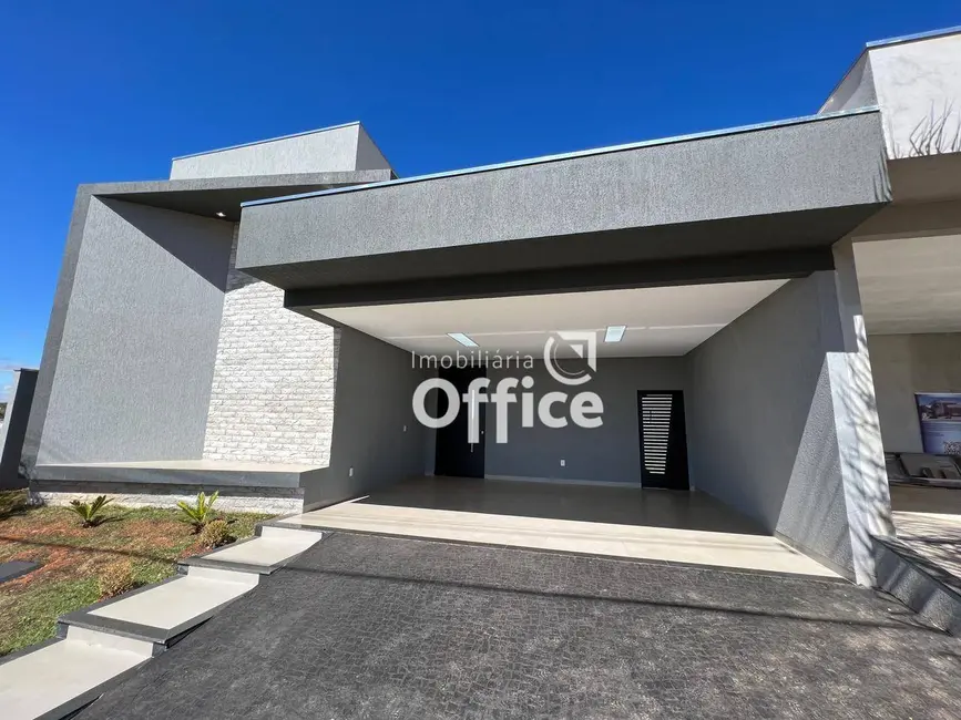 Foto 1 de Casa de Condomínio com 3 quartos à venda, 360m2 em Anapolis - GO