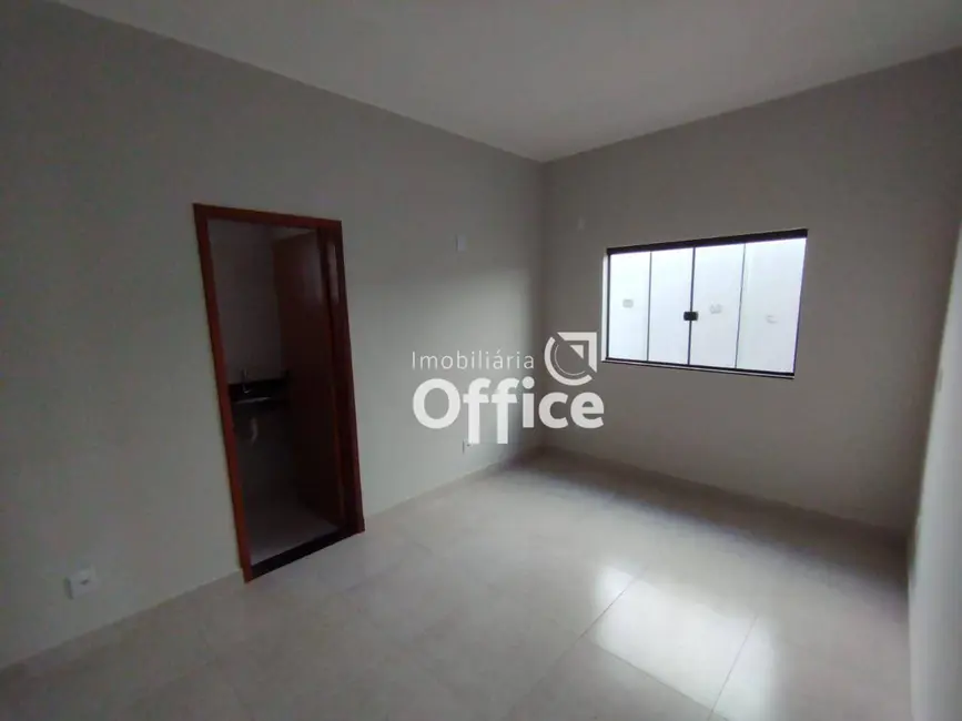 Foto 1 de Casa com 3 quartos à venda, 150m2 em Residencial Cerejeiras, Anapolis - GO