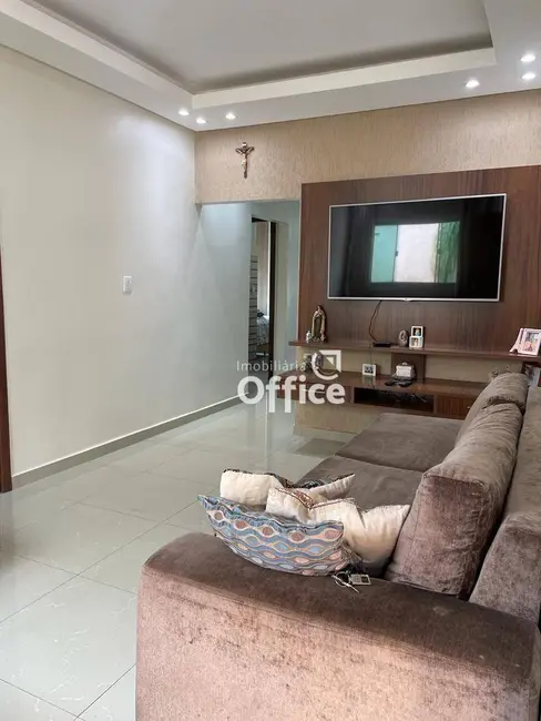 Foto 6 de Casa com 3 quartos à venda, 300m2 em Boa Vista, Anapolis - GO