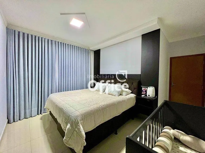 Foto 6 de Casa com 3 quartos à venda, 396m2 em Residencial Vale do Sol, Anapolis - GO