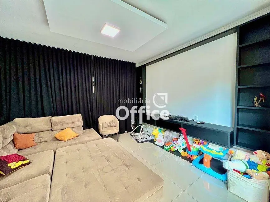 Foto 2 de Casa com 3 quartos à venda, 396m2 em Residencial Vale do Sol, Anapolis - GO