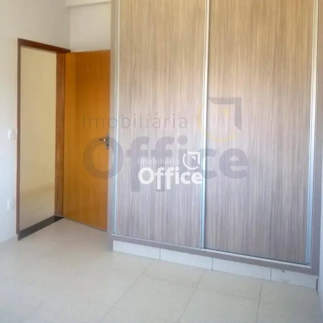 Foto 6 de Apartamento com 2 quartos para alugar, 50m2 em Maracananzinho, Anapolis - GO