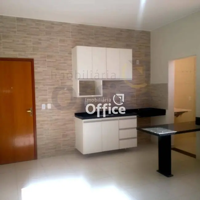 Foto 1 de Apartamento com 2 quartos para alugar, 50m2 em Maracananzinho, Anapolis - GO