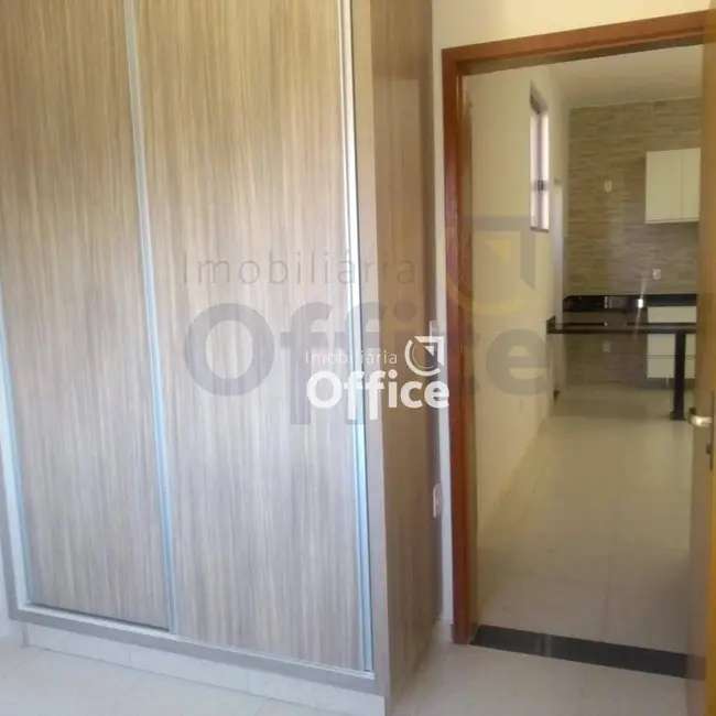 Foto 5 de Apartamento com 2 quartos para alugar, 50m2 em Maracananzinho, Anapolis - GO