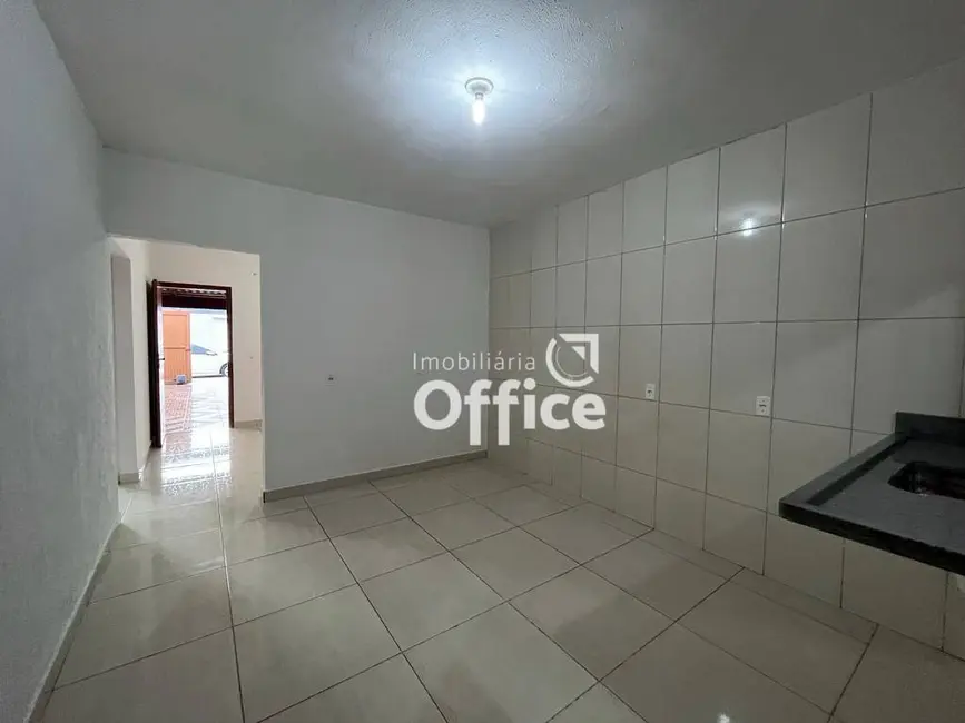 Foto 4 de Casa com 3 quartos à venda, 200m2 em Jardim Itália, Anapolis - GO