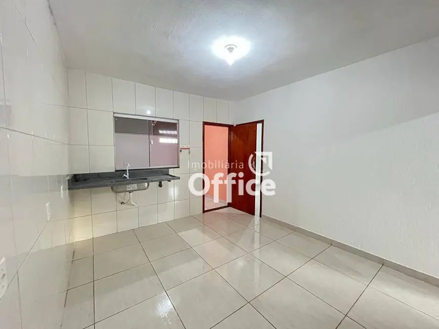 Foto 6 de Casa com 3 quartos à venda, 200m2 em Jardim Itália, Anapolis - GO