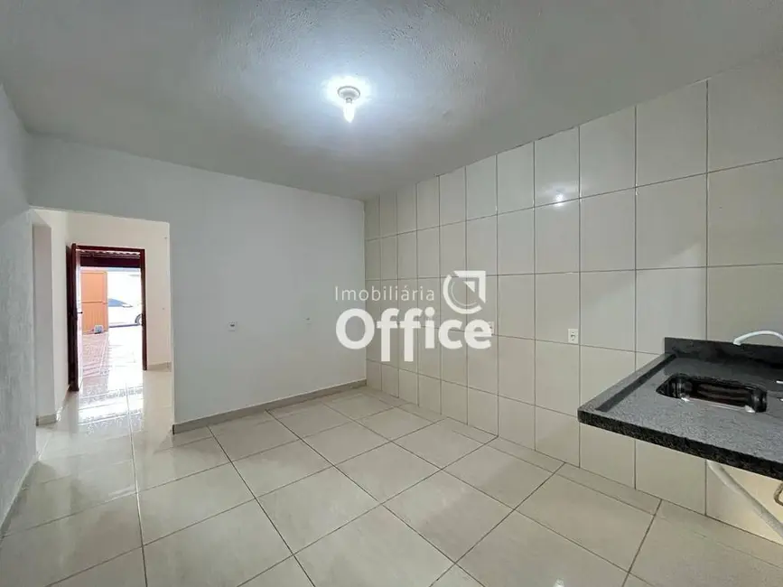 Foto 5 de Casa com 3 quartos à venda, 200m2 em Jardim Itália, Anapolis - GO