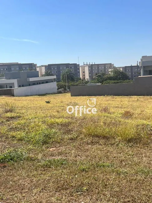 Foto 1 de Terreno / Lote à venda, 559m2 em Condomínio Vale dos Pássaros, Anapolis - GO