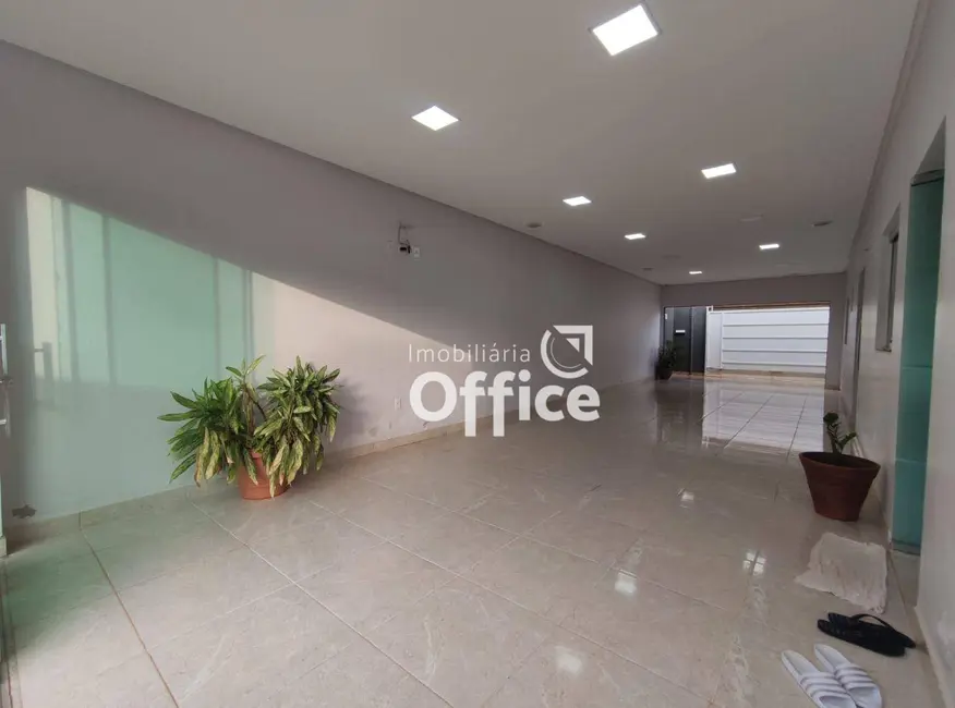 Foto 4 de Casa com 3 quartos à venda, 360m2 em Gran Ville, Anapolis - GO