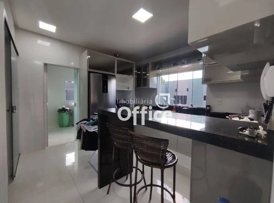Foto 9 de Casa com 3 quartos à venda, 360m2 em Gran Ville, Anapolis - GO