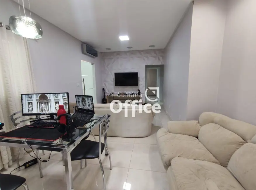 Foto 6 de Casa com 3 quartos à venda, 360m2 em Gran Ville, Anapolis - GO