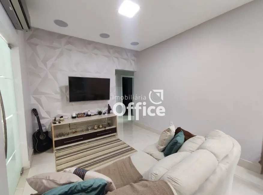 Foto 5 de Casa com 3 quartos à venda, 360m2 em Gran Ville, Anapolis - GO